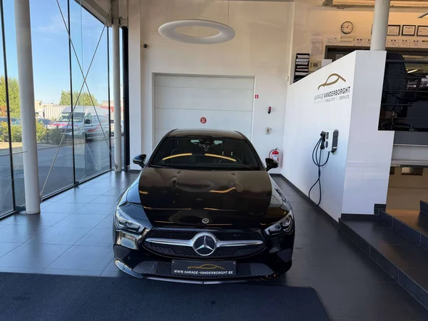 Mercedes-Benz CLA (2022) — foto 12 van 25