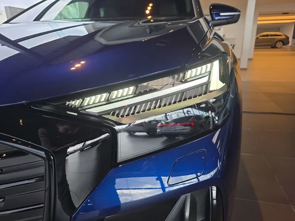 AUDI Q4 Sportback e-tron (2024) — foto 20 van 21