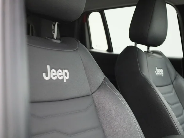 Jeep Avenger (2024) — foto 29 van 42