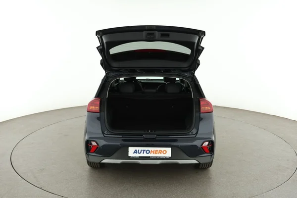 Kia Niro (2020) — foto 7 van 16
