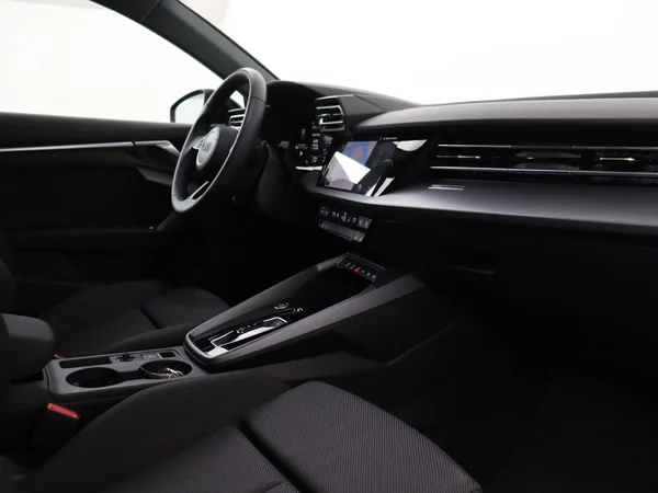 AUDI A3 Sportback (2025) — foto 12 van 18