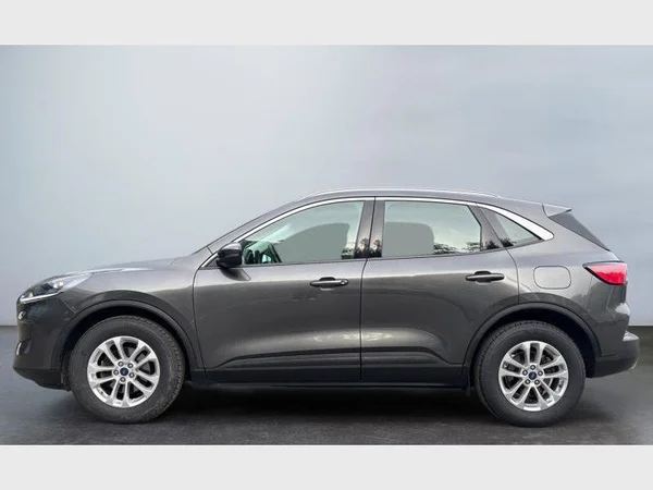 Ford Kuga (2022) — foto 24 van 26