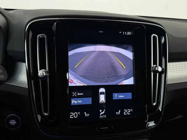 VOLVO XC40 (2023) — foto 11 van 32