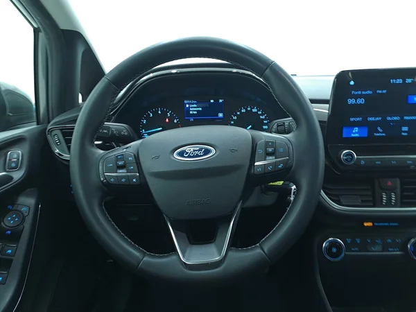 Ford Fiesta (2022) — foto 2 van 27