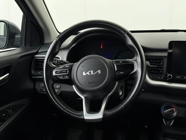 KIA Stonic (2022) — foto 14 van 23