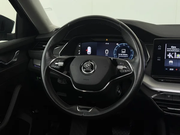 SKODA Octavia (2022) — foto 14 van 32