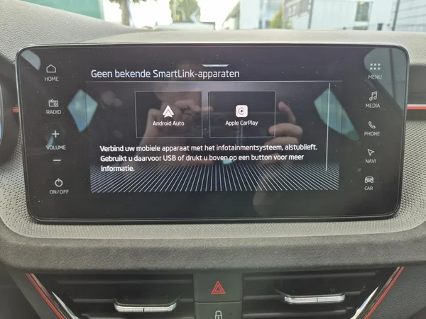 SKODA Kamiq (2024) — foto 8 van 23