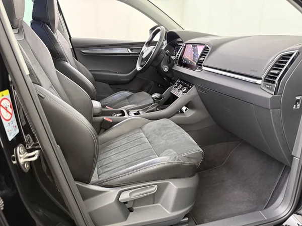 SKODA Karoq (2022) — foto 3 van 27