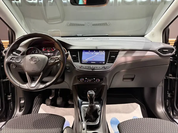 Opel Crossland (2018) — foto 25 van 25
