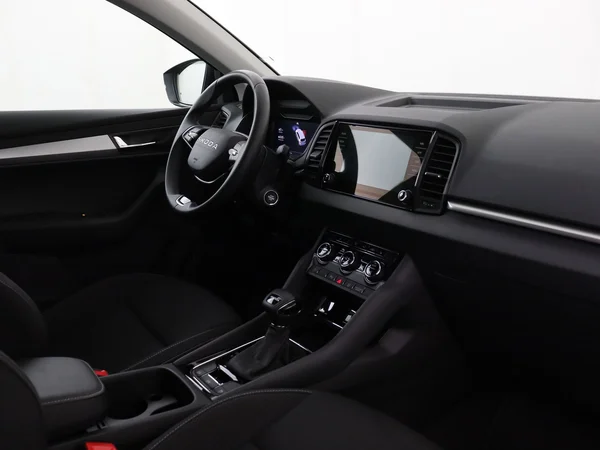 SKODA Karoq (2025) — foto 12 van 18