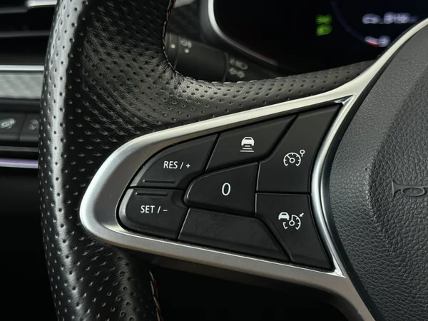 RENAULT Arkana (2022) — foto 9 van 29