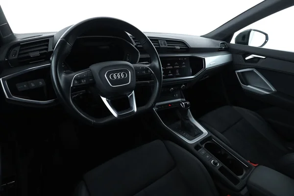 Audi Q3 (2024) — foto 2 van 16