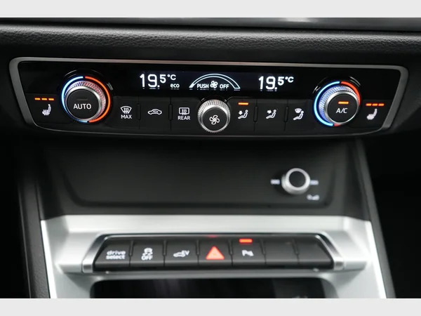 AUDI Q3 (2021) — foto 13 van 30