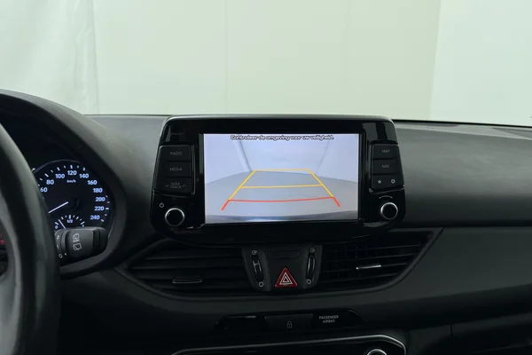 Hyundai i30 (2019) — foto 5 van 24