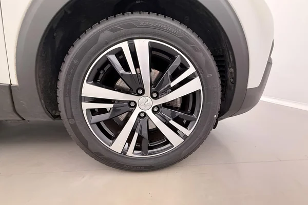 Peugeot 3008 (2020) — foto 18 van 28