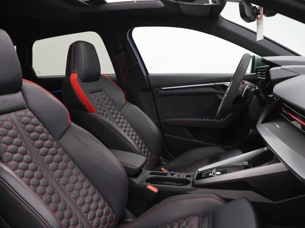 Audi RS3 (2025) — foto 26 van 26