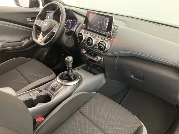 NISSAN Juke (2022) — foto 25 van 27