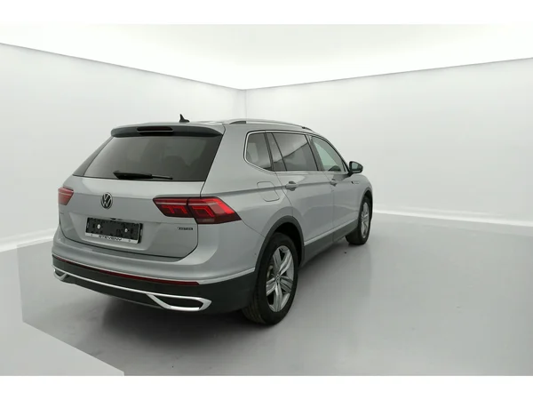 VOLKSWAGEN Tiguan Allspace (2021) — foto 4 van 36