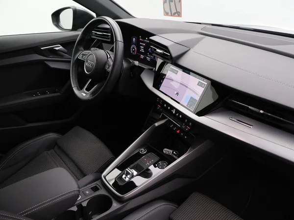 AUDI A3 Sportback (2024) — foto 17 van 23