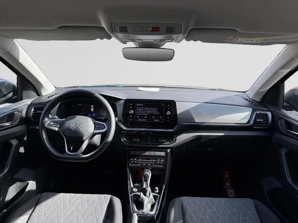 VOLKSWAGEN T-Cross (2025) — foto 13 van 16