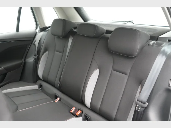 SKODA Kamiq (2024) — foto 8 van 28