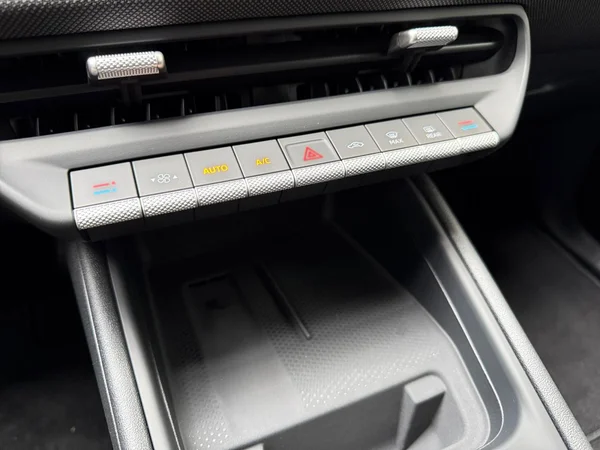 VOLKSWAGEN ID.Polo (2026) — foto 6 van 19