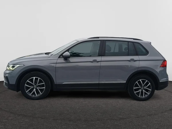 VOLKSWAGEN Tiguan Dsl (2020) — foto 10 van 19