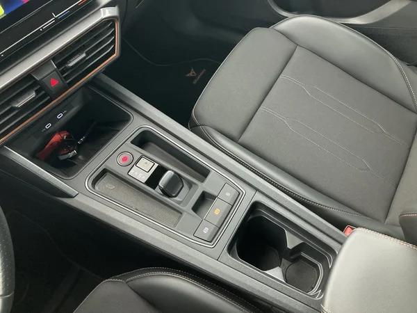 CUPRA Formentor (2024) — foto 13 van 36