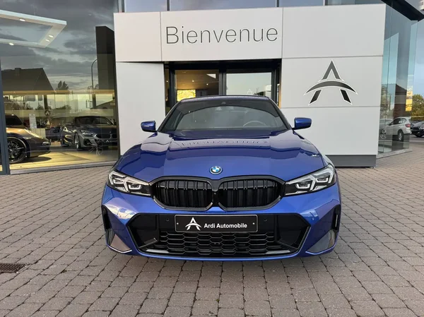 Bmw 320 (2024) — foto 10 van 17