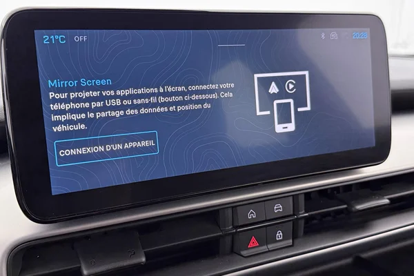 Jeep E-Avenger (2025) — foto 13 van 38