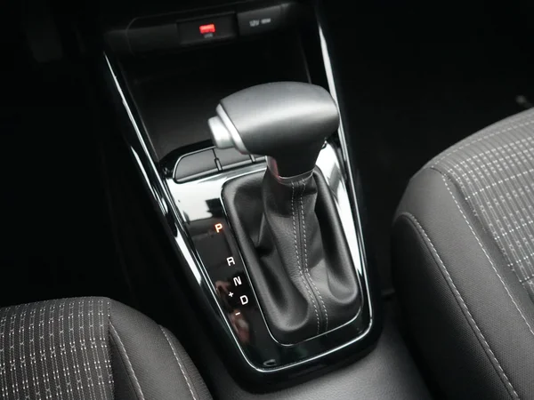 Kia Stonic (2025) — foto 2 van 21