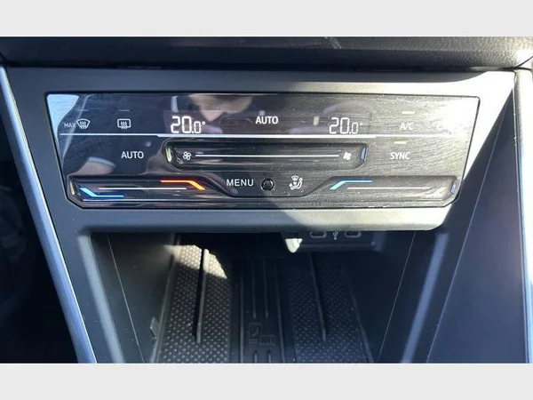Volkswagen Taigo (2025) — foto 8 van 29