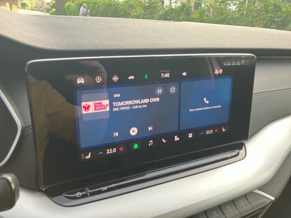 SKODA Octavia Combi (2025) — foto 14 van 25