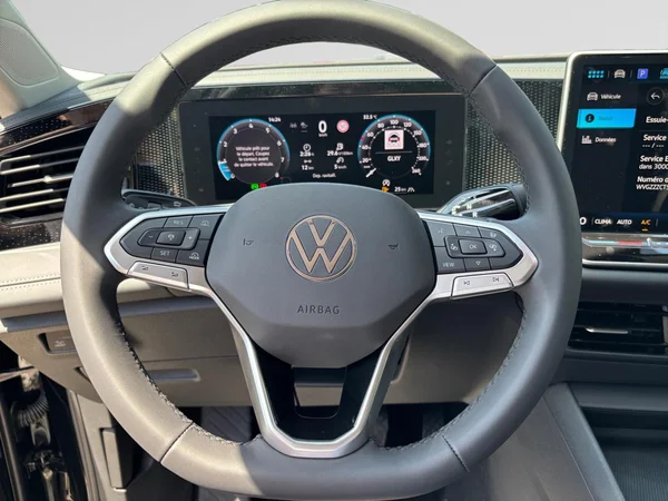 VOLKSWAGEN Tiguan (2026) — foto 4 van 24