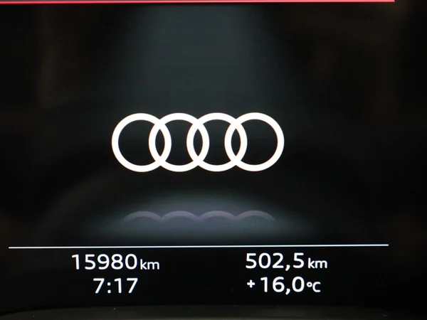 AUDI SQ2 (2025) — foto 10 van 24