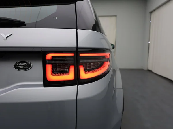 LAND ROVER Discovery Sport (2022) — foto 11 van 20
