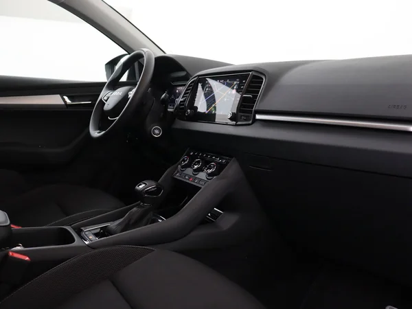 SKODA Karoq (2025) — foto 12 van 18