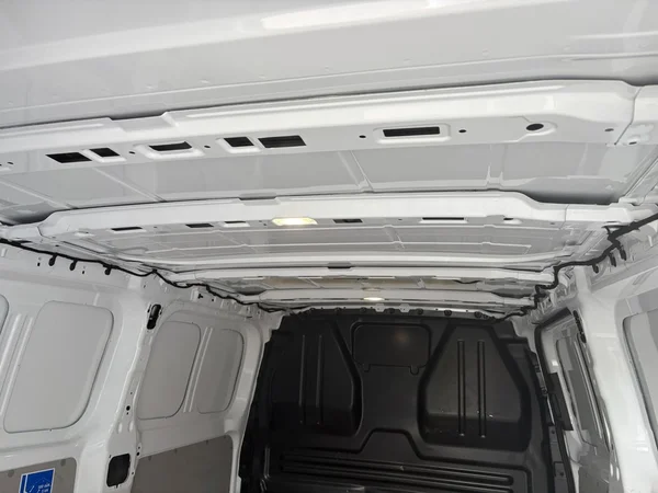 VOLKSWAGEN Transporter T7 30 Fourgon Lwb Dsl (2025) — foto 15 van 24