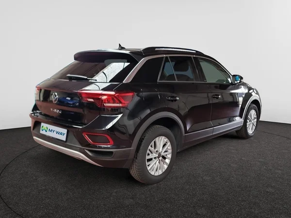 VOLKSWAGEN T-Roc (2022) — foto 20 van 23