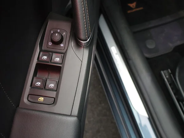 CUPRA Leon ST e-Hybrid (PHEV) (2024) — foto 19 van 29