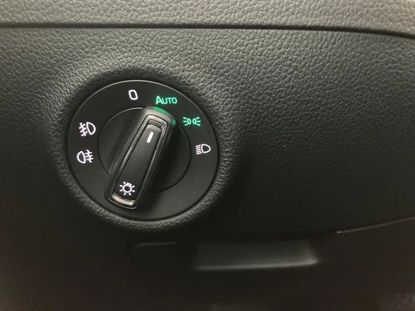 SKODA Superb SW PHEV (2020) — foto 24 van 36