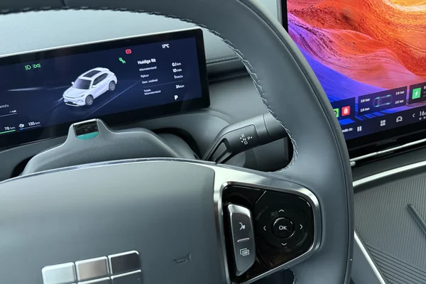 GEELY Starray EM-i (PHEV) (2026) — foto 4 van 18