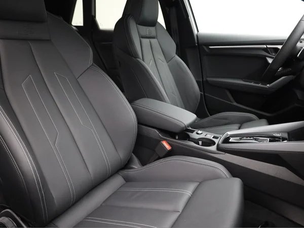 AUDI A3 Sportback (2025) — foto 16 van 21