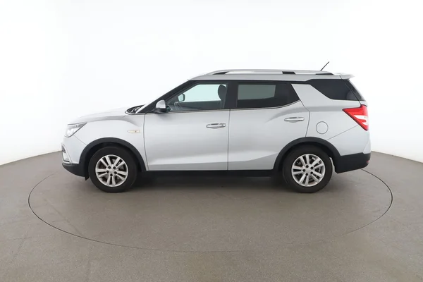 Ssangyong Xlv (2018) — foto 9 van 16