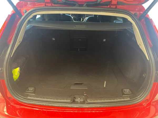 VOLVO V60 (2022) — foto 2 van 20