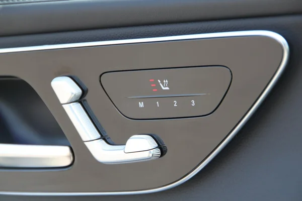 Mercedes-Benz GLC (2025) — foto 30 van 43
