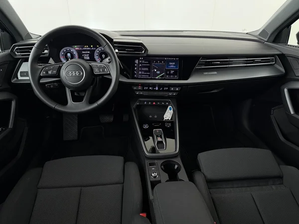 AUDI A3 Sportback (2025) — foto 13 van 18