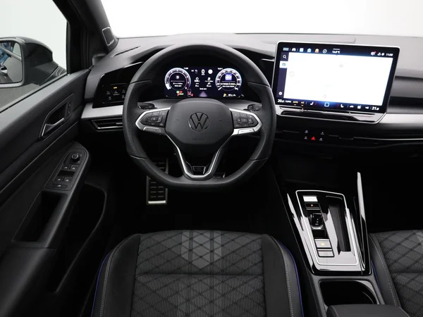VOLKSWAGEN Golf VIII (2025) — foto 4 van 22