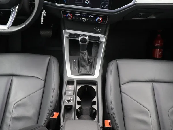 Audi Q3 (2023) — foto 11 van 29