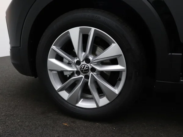 VOLKSWAGEN T-Cross (2025) — foto 15 van 16